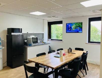 Location Bureau 101 77185 Lognes 807602