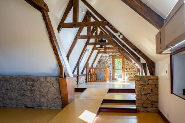 Dpt Morbihan (56), à vendre LE FAOUET Propriété du 19ème de 890 m² sur Domaine de 8 Hectares