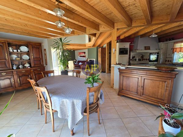 Vente maison Guemene Penfao : 313 000 € - AJP By Marie