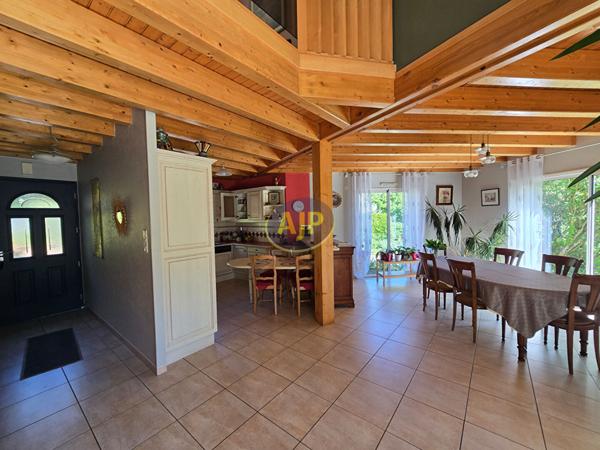 Vente maison Guemene Penfao : 313 000 € - AJP By Marie