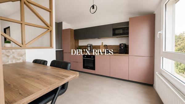 Duplex Familial 3 Chambres – Dernier Étage, Garage, Parc Paysagé et Toutes Commodités à Pied