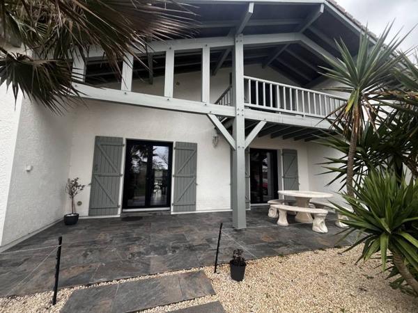 Maison à vendre |  Azur |  7 pièces | 180 m²