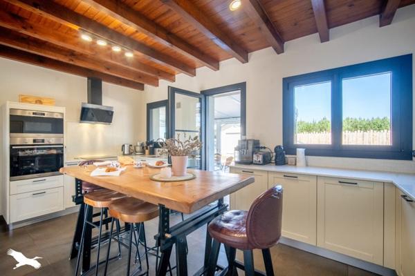 Maison à vendre |                                       Azur |                                        7 pièces  |  188 m²