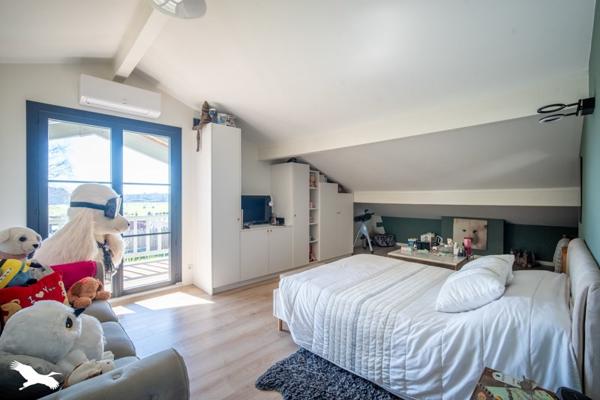 Maison à vendre |                                       Azur |                                        7 pièces  |  188 m²