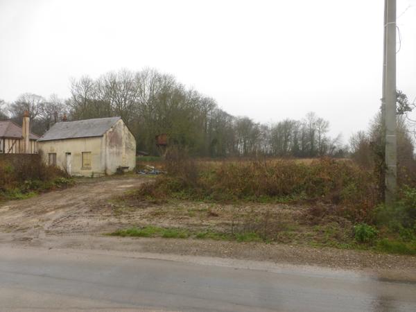 SUPERBE TERRAIN A BATIR VIABILISE DE 6200 M² DONT UN TIERS EST CONSTRUCTIBLE POUR PLUSIEURS MAISONS Troissereux (60112)