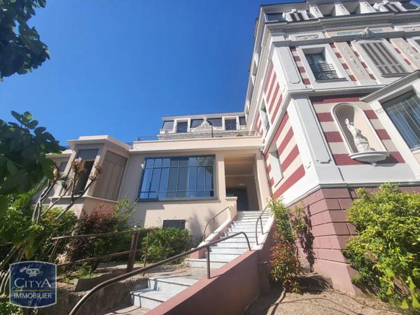 Appartement à louer 4 pièces 96m²