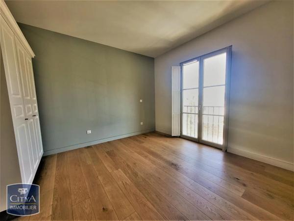 Appartement à louer 4 pièces 96m²