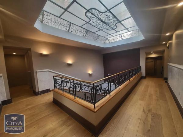 Appartement à louer 4 pièces 96m²