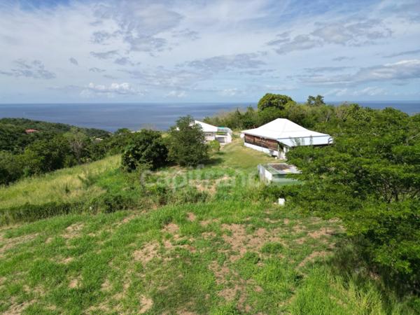 A vendre – TERRAIN CONSTRUCTIBLE DE 1919m² – LE CARBET - Quartier Bel-Event