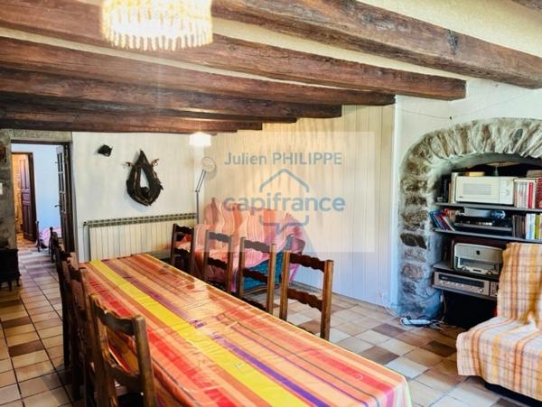 Maison de ST LAURENT DU CROS (05)