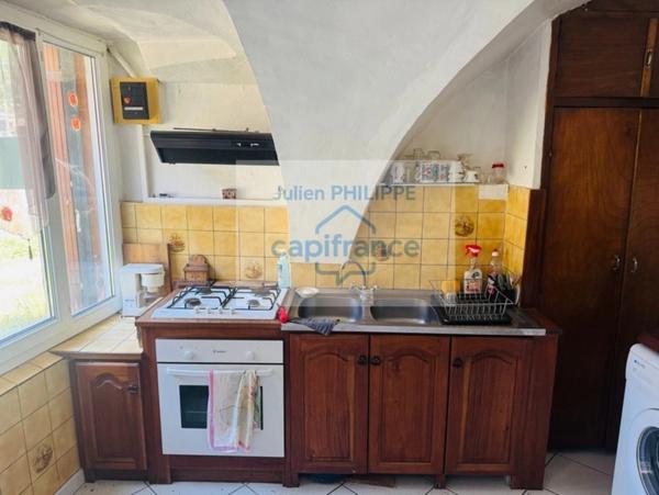 Maison de ST LAURENT DU CROS (05)