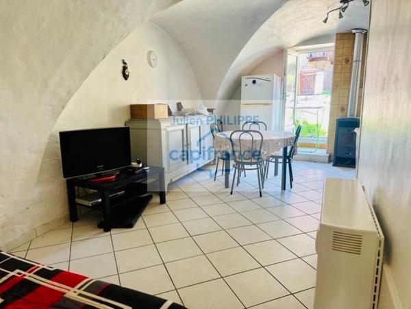 Maison de ST LAURENT DU CROS (05)