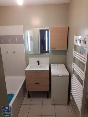 Appartement à louer 2 pièces 48.89m² Terrasson-Lavilledieu (24120)
