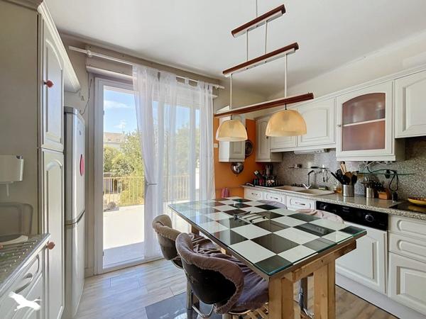 Maison 269 450 € Lanester 6 p 162 m² DPE E