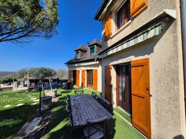 Vente Maison 6 pièces 146 m2 à Chasteaux
