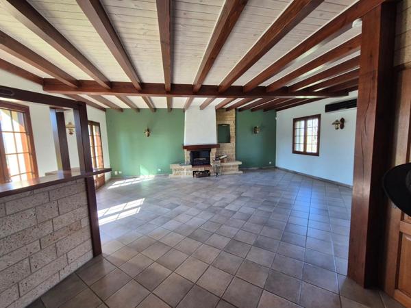 Vente Maison 6 pièces 146 m2 à Chasteaux