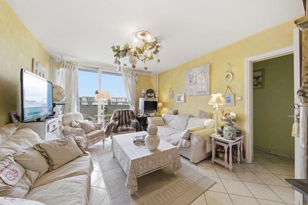 SPECIAL INVESTISSEUR Appartement type 3 proche centre balcon stationnement facile