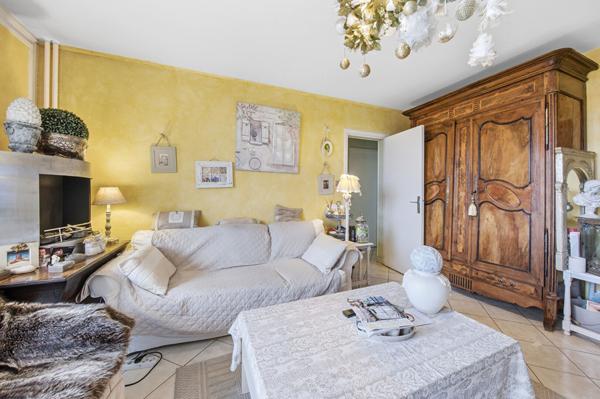 SPECIAL INVESTISSEUR Appartement type 3 proche centre balcon stationnement facile