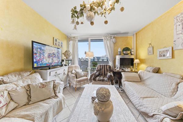 SPECIAL INVESTISSEUR Appartement type 3 proche centre balcon stationnement facile