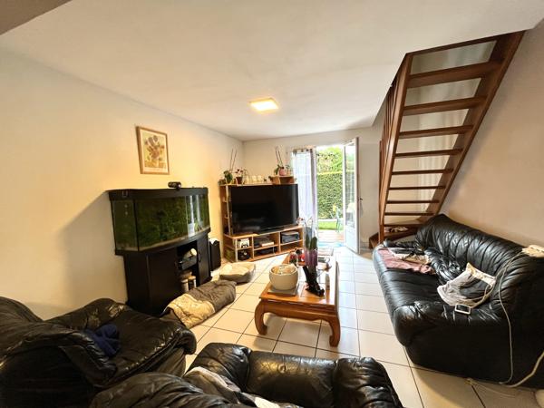 Maison bourg de SAINT-AVE 4 chambres à Vendre