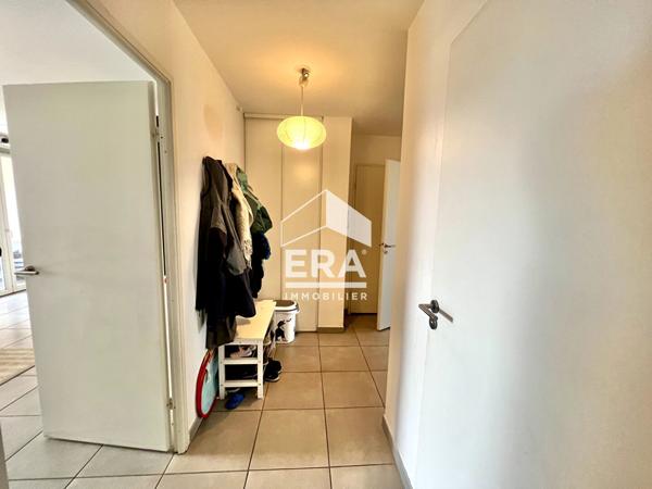 Appartement T3 avec deux terrasses et stationnement