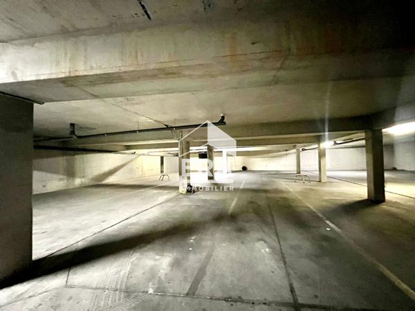 Appartement T3 avec deux terrasses et stationnement