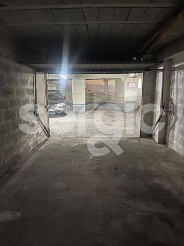 Location Garage Box 13 06600 Antibes 57 1974 01 0732