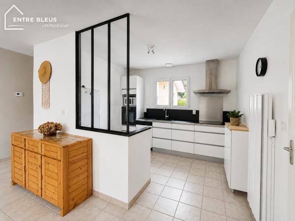 Maison 6 pièces avec studio indépendant, au cœur d’Hourtin