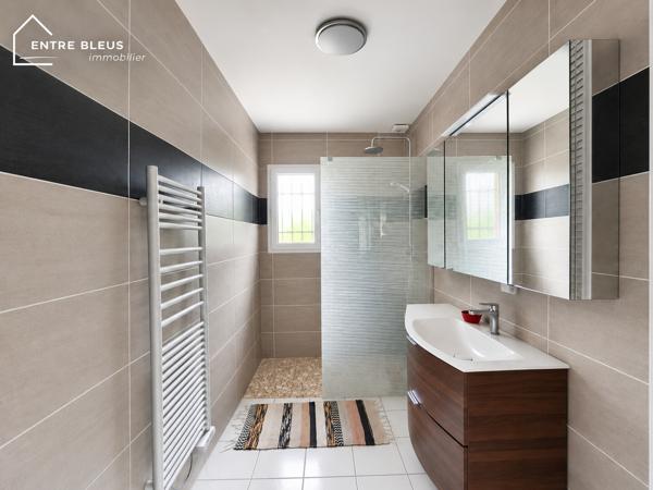 Maison 6 pièces avec studio indépendant, au cœur d’Hourtin
