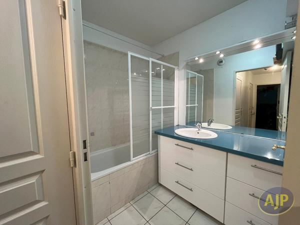 Appartement à vendre Bordeaux - 3 pièces, 69m² avec 2 chambre(s) à 284 000€ - AJP Immobilier Bordeaux Chartrons