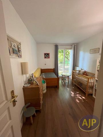 Appartement à vendre Bordeaux - 3 pièces, 69m² avec 2 chambre(s) à 284 000€ - AJP Immobilier Bordeaux Chartrons