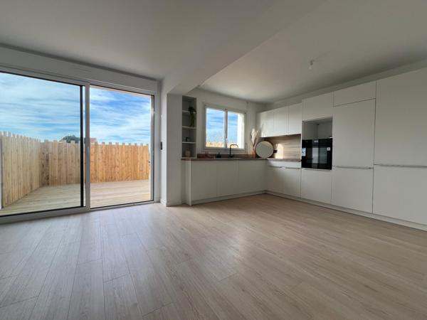 Maison entièrement rénovée - vie de plain pied