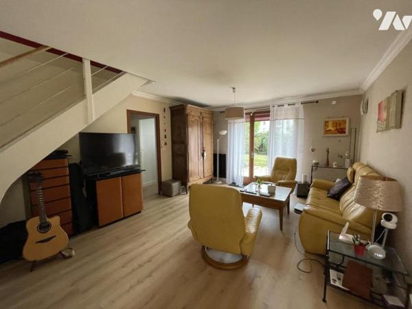 A VENDRE à LES SORINIERES - Maison d'habitation d'env 137 m² sur 495m² de terrain