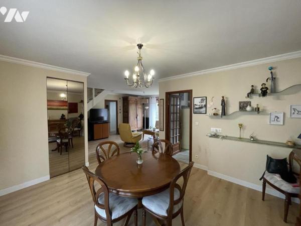 A VENDRE à LES SORINIERES - Maison d'habitation d'env 137 m² sur 495m² de terrain