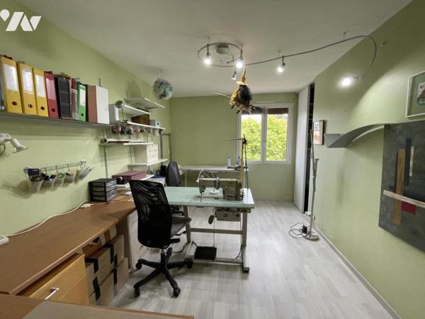 A VENDRE à LES SORINIERES - Maison d'habitation d'env 137 m² sur 495m² de terrain