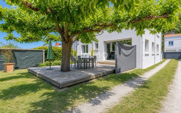 Cenon- Maison Familiale ou Double Logement, Jardin et Stationnement