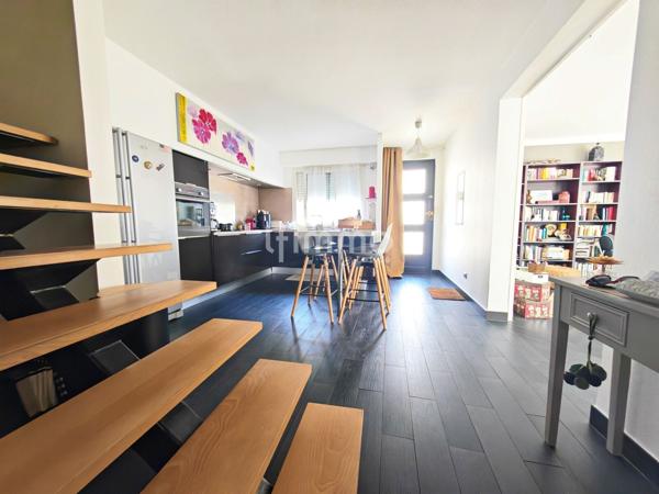 Cenon- Maison Familiale ou Double Logement, Jardin et Stationnement