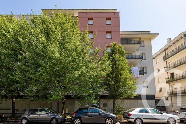Appartement T2 à vendre  2 pièces - 42,31 m 2   GRENOBLE  - 38