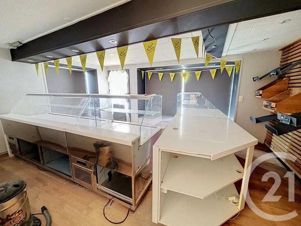Immeuble à vendre  185 m 2   ENNEZAT  - 63