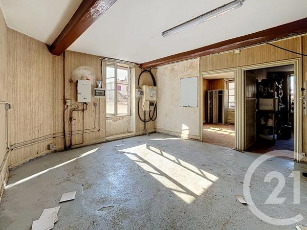 Immeuble à vendre  185 m 2   ENNEZAT  - 63