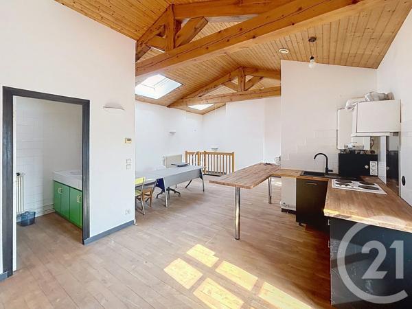 Immeuble à vendre  185 m 2   ENNEZAT  - 63