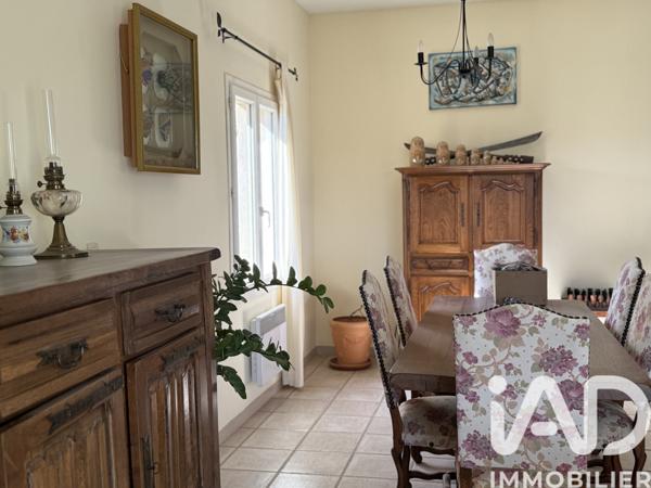 Maison à vendre 5 pièces 186 m² Saint-Maximin-la-Sainte-Baume