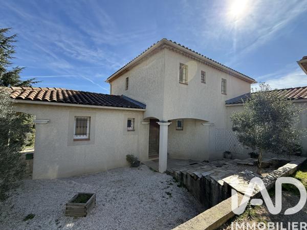 Maison à vendre 5 pièces 186 m² Saint-Maximin-la-Sainte-Baume