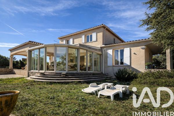 Maison à vendre 5 pièces 186 m² Saint-Maximin-la-Sainte-Baume