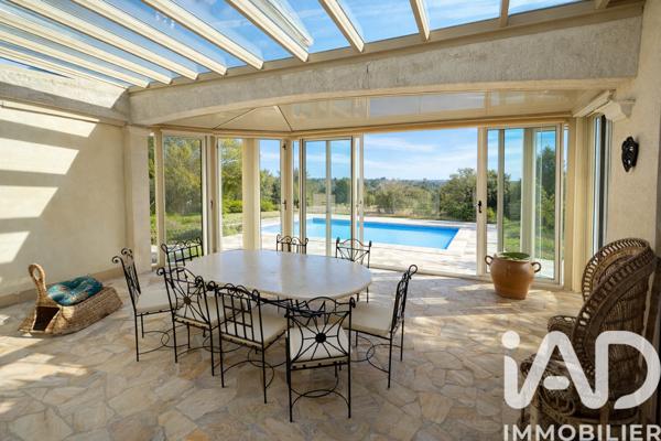 Maison à vendre 5 pièces 186 m² Saint-Maximin-la-Sainte-Baume