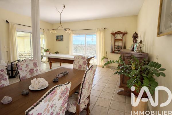 Maison à vendre 5 pièces 186 m² Saint-Maximin-la-Sainte-Baume