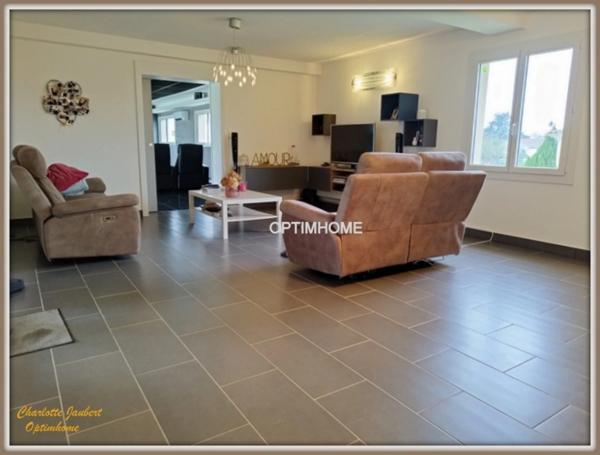 Maison contemporaine avec prestations haut de gamme à 2 min de Chalais