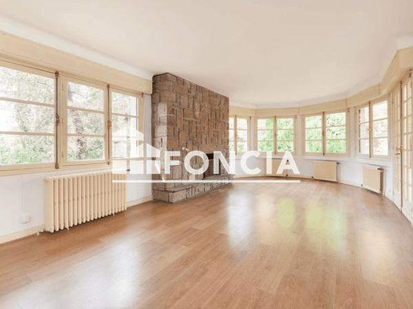 À vendre Maison 8 pièces 250.22 m² - Mont-de-marsan 40000