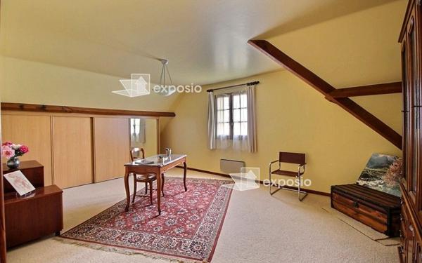 Maison à vendre    5 pièces • 220 m2 Morlaàs