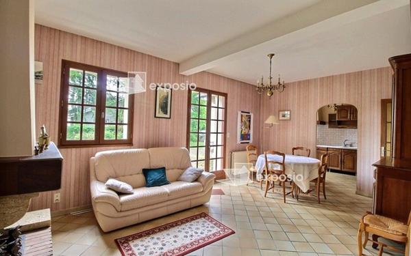 Maison à vendre    5 pièces • 220 m2 Morlaàs